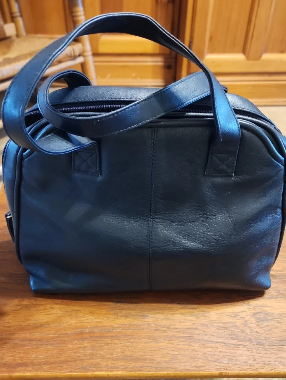 Classic Colletta Navy Leather Handbag with Gold Hardware